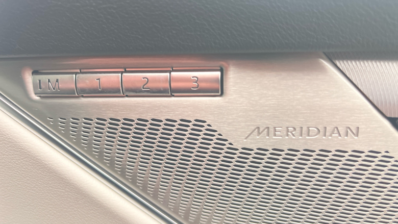 Jaguar F-Pace 2.0 P400e R-Dynamic SE 5dr Auto AWD Estate